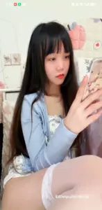 -气质模特-【盯裆猫】长腿丝袜-蜡烛滴逼-道具自慰-流白浆！
