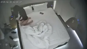 ⏪酒店偷拍⏩极品美臀女孩穿小白袜被后入